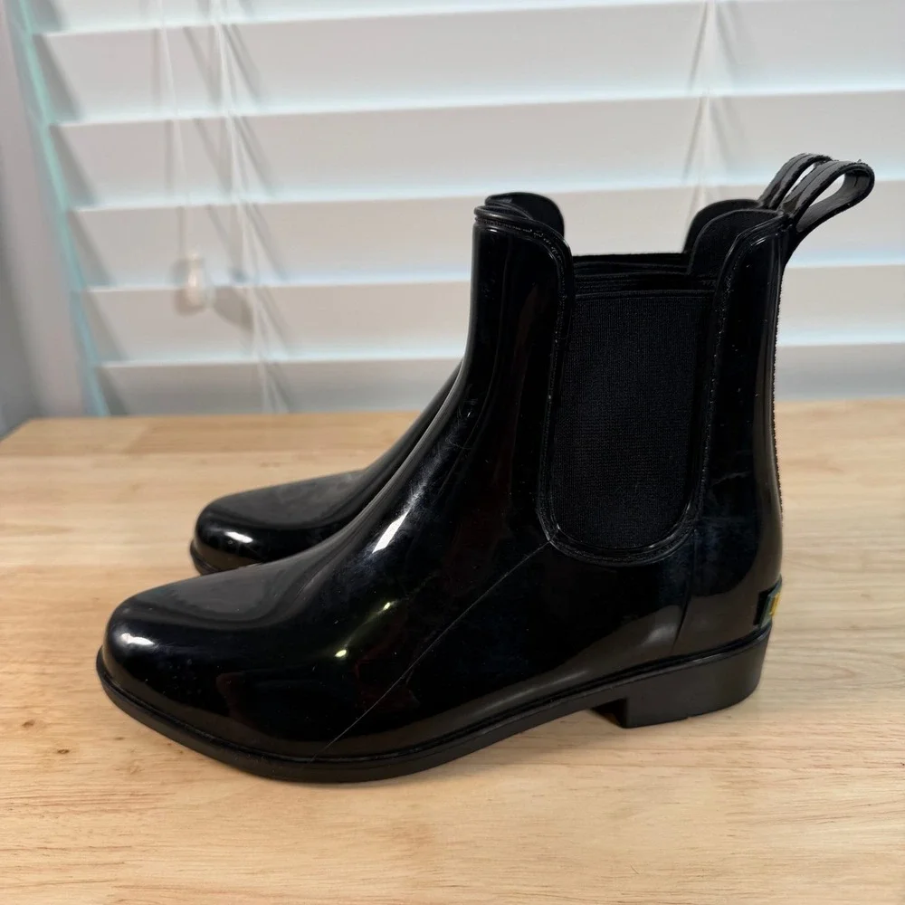 Lauren Ralph Lauren Tally Short Rain Boots Women's Black Pull-On Round Toe - 6